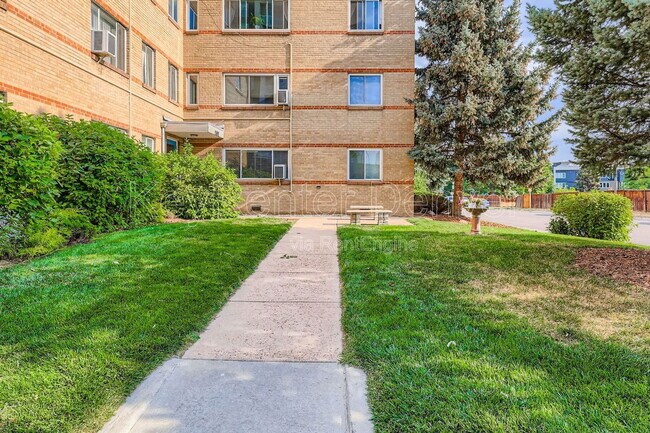 Building Photo - 1101 Bellaire St