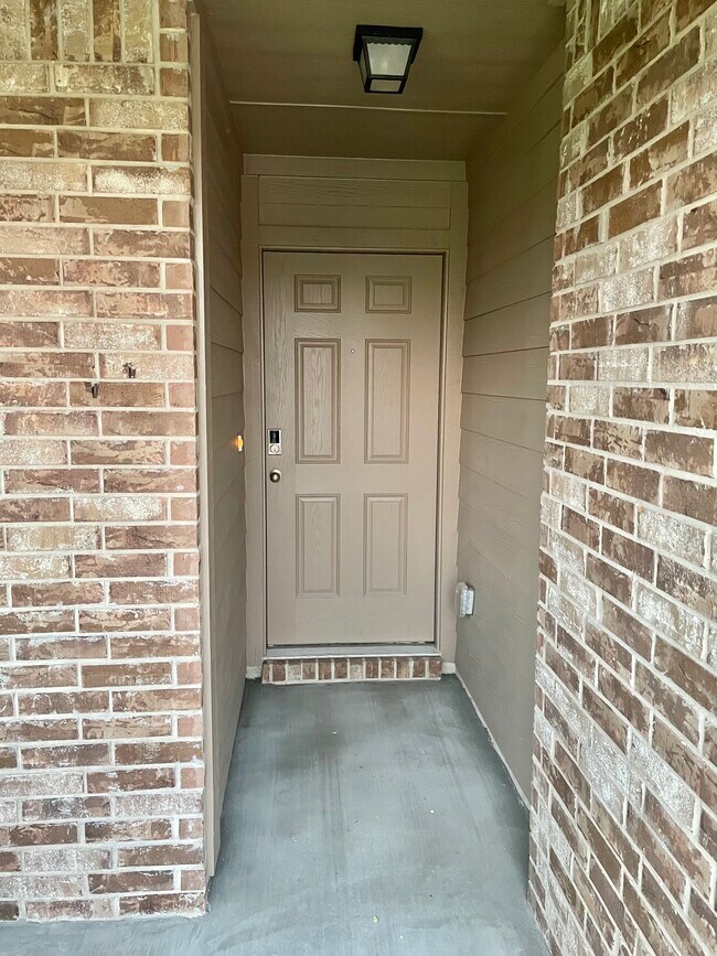 Building Photo - 116 Zoisite Ln