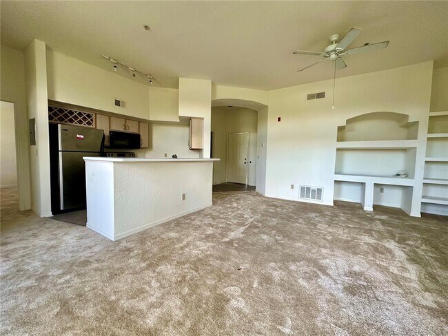 Building Photo - 7210 Westpointe Blvd