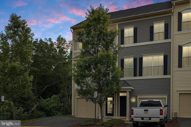 Building Photo - 803 Woodstream Blvd