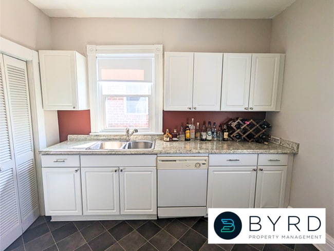 Building Photo - 3027 Floyd Ave