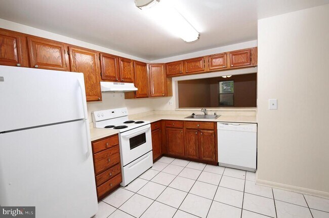 Building Photo - 1243 Independence Square