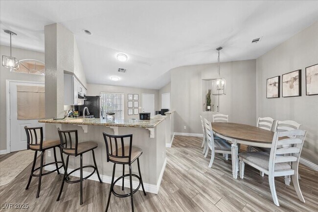 Building Photo - 5133 Future Dr