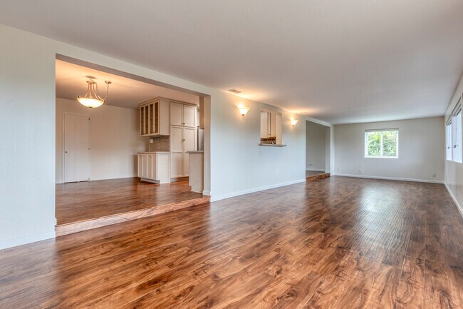 Family/Great Room - 4338 Mount Elbrus Ct