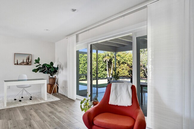 Building Photo - 1299 SW 9th St