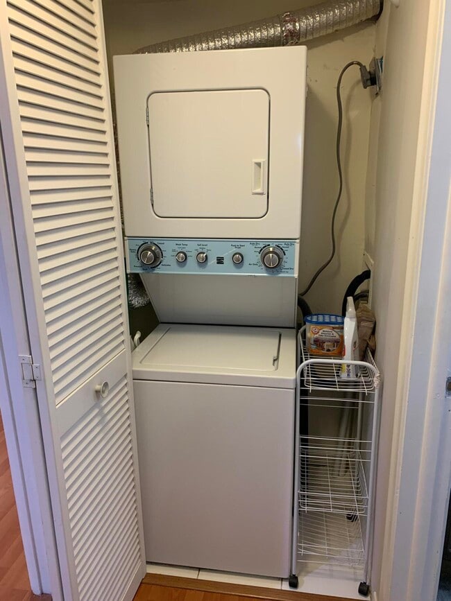 Building Photo - 4120 Tivoli Ct