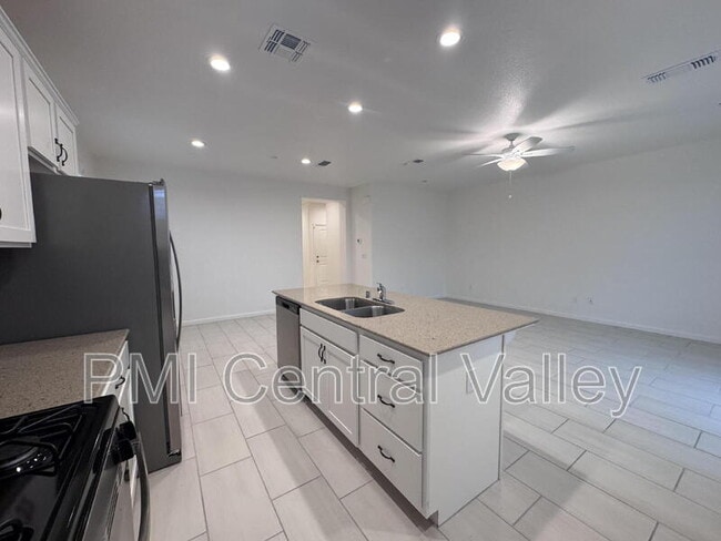 Building Photo - 4612 Irma Dr