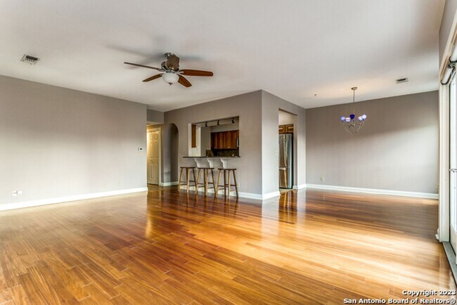 Building Photo - 2-BEDROOM CONDO AT ANDALUSIA CONDOMINIUMS