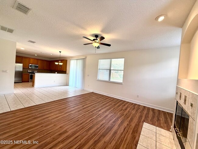 Building Photo - 2080 Trailing Pines Way