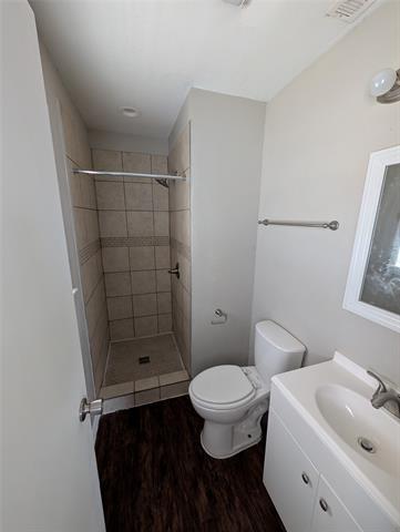 Building Photo - 336 SW Dian St