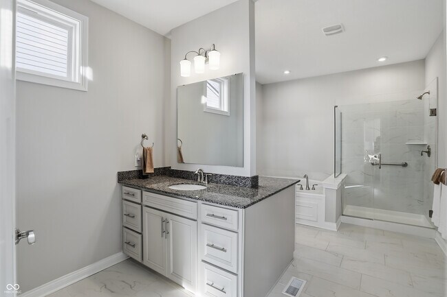 Building Photo - 16067 Loire Valley Dr