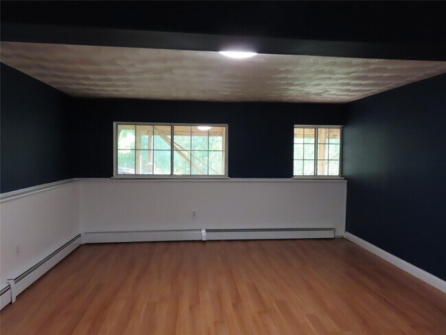 Building Photo - 235 Tammany Hall Rd