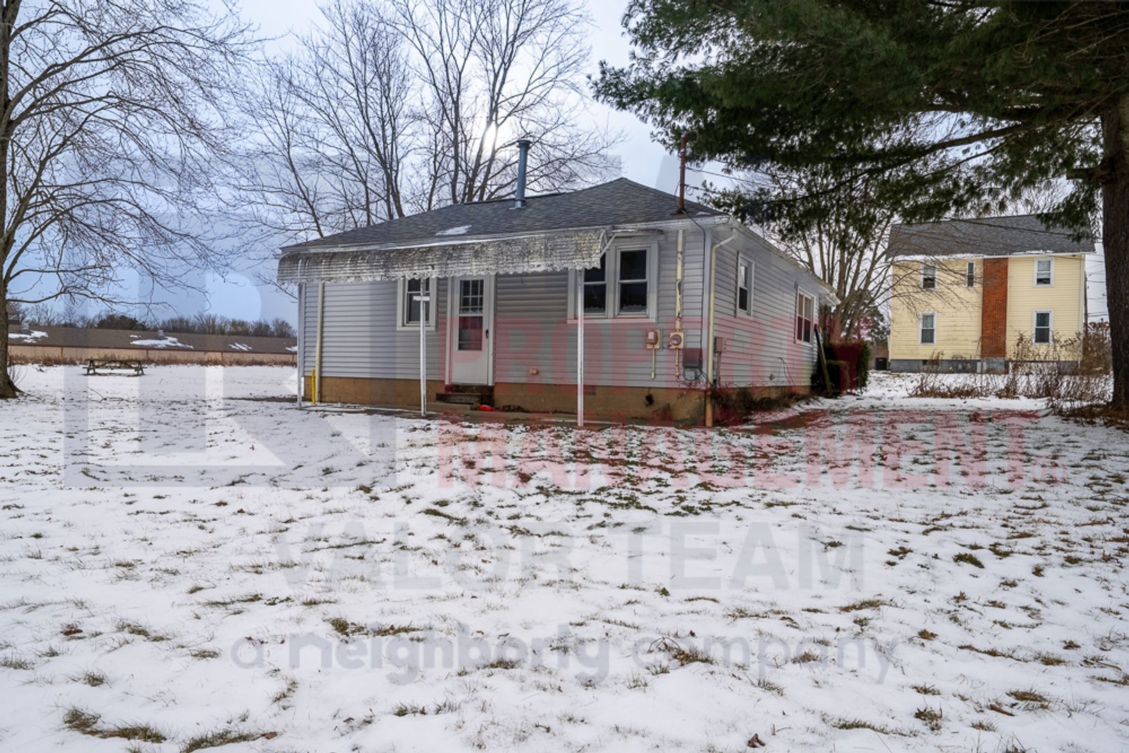 Building Photo - 5066 Newton Falls Rd