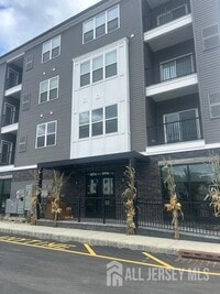 Building Photo - 5107 Drwal Pl