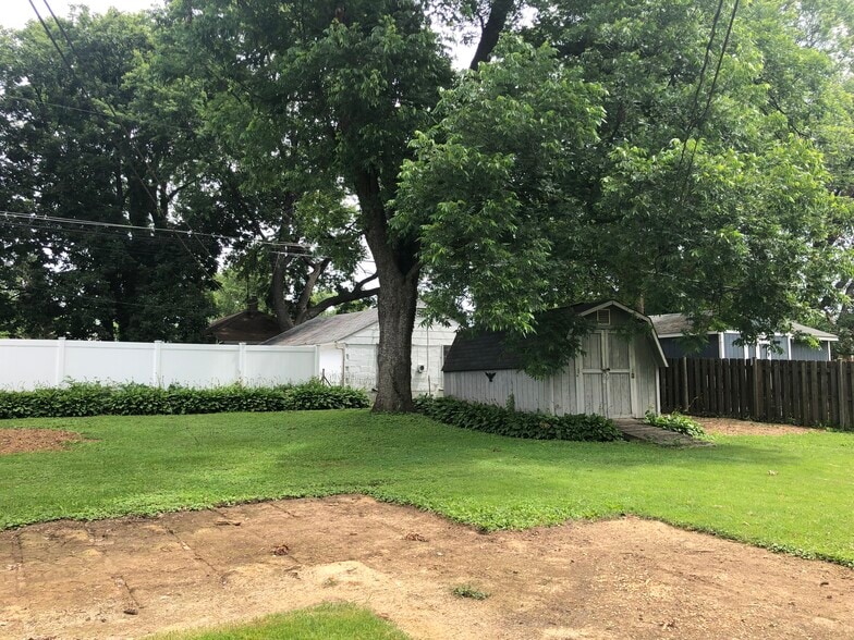 Building Photo - 3000 Virginia Ave