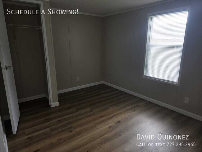 Building Photo - 10 Butler Dr