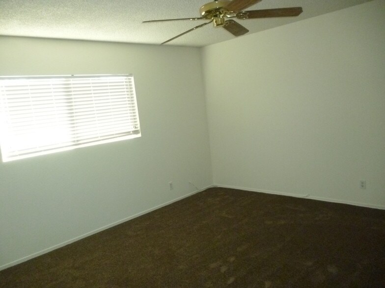 Building Photo - 2286 Pacific Ave