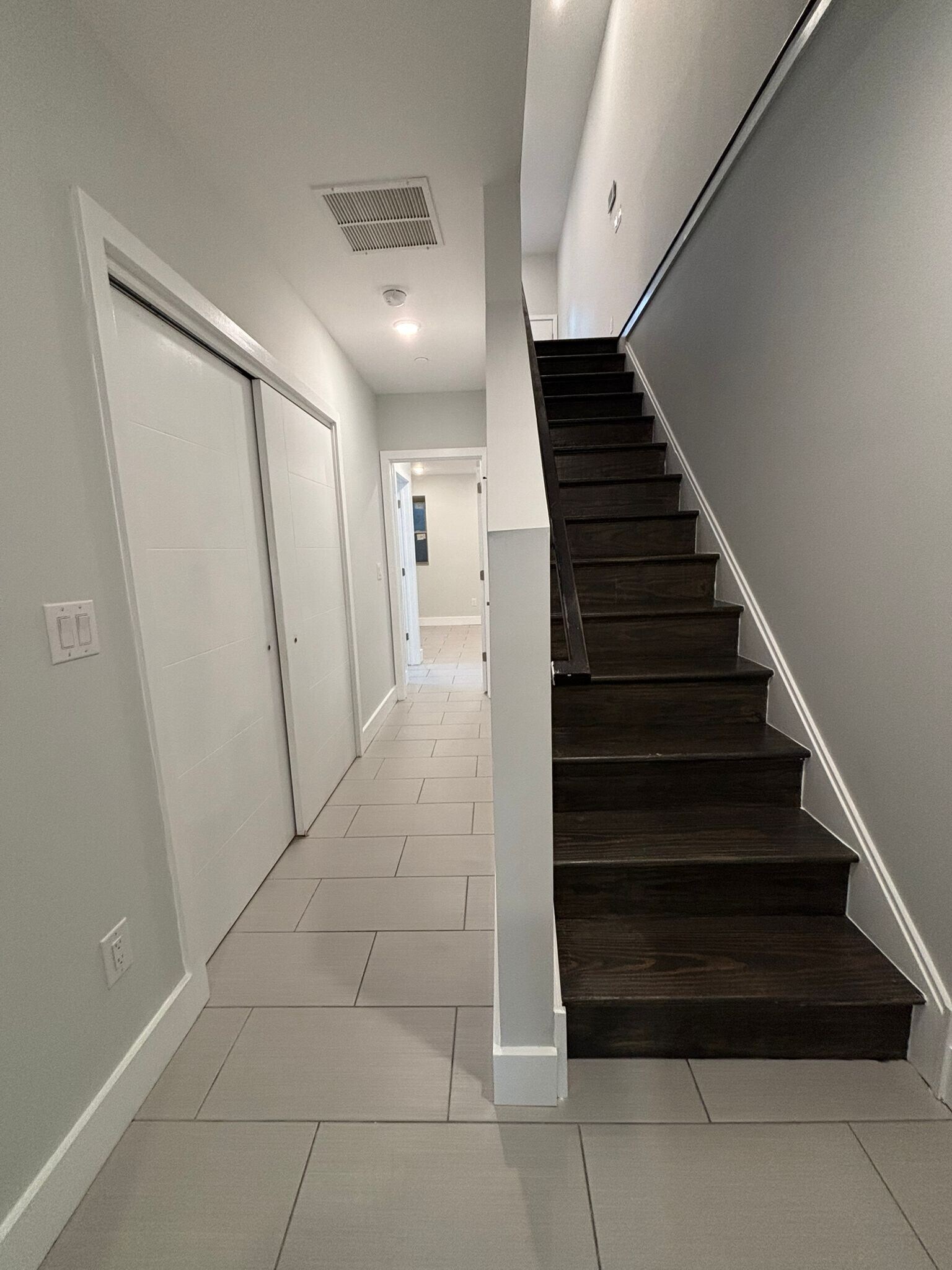 Building Photo - 2114 N Franklin St