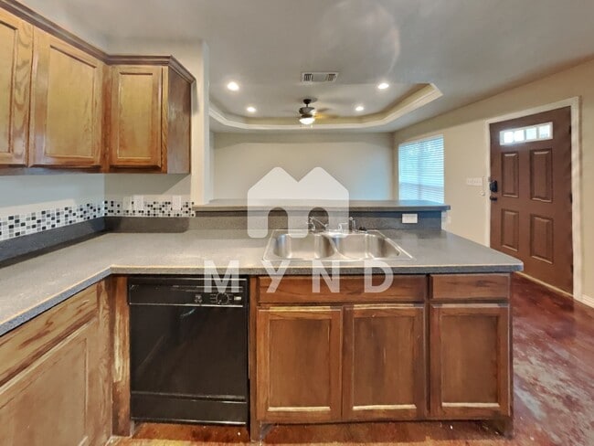 Building Photo - 127 Jolin Ln