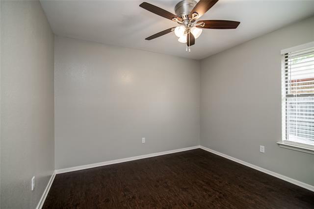 Building Photo - 709 Parkview Dr