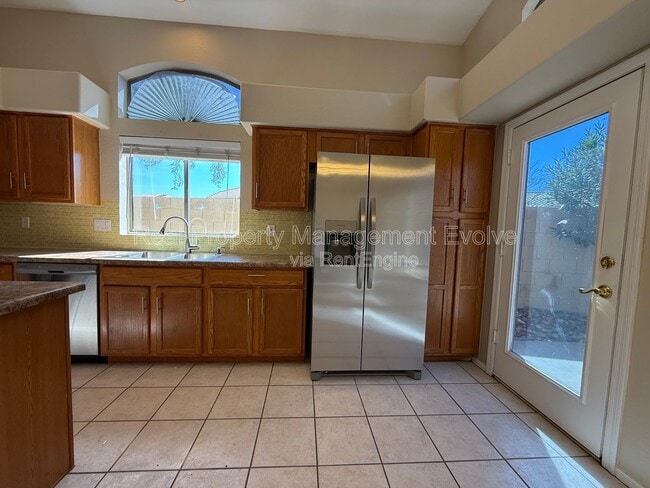 Building Photo - 2006 N 106th Ave