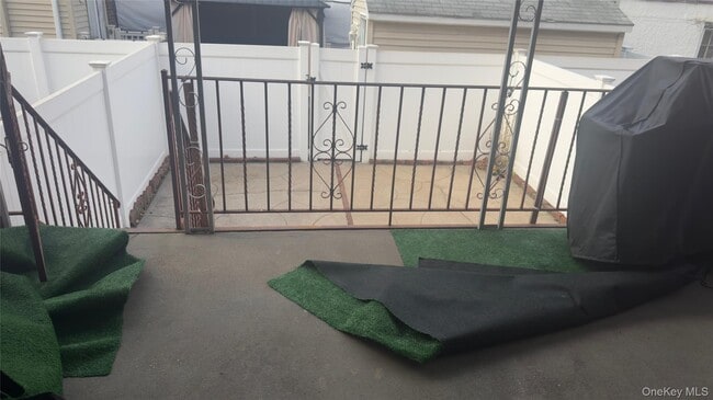 Building Photo - 3711 Ave. S