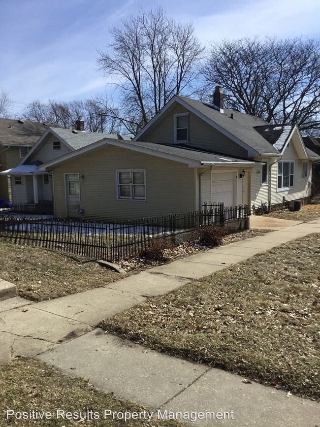 Building Photo - 629 Cottage Grove Ave