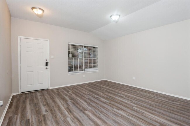 Building Photo - 7518 Mustang Corral Dr