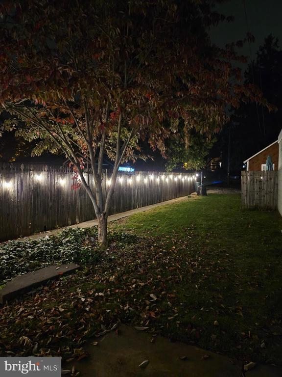 Building Photo - 279 W Main St