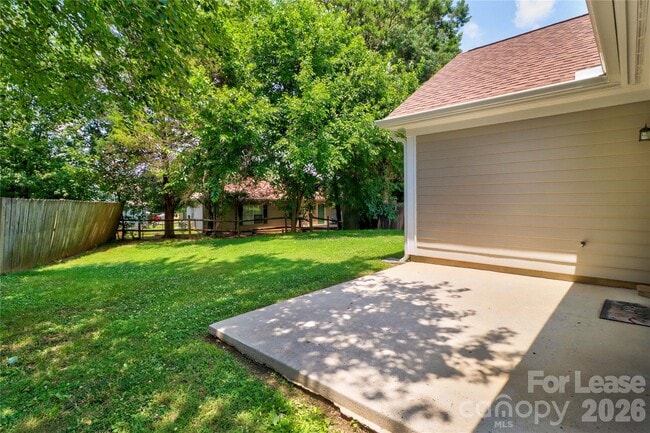 Building Photo - 155 Green Dragon Ct