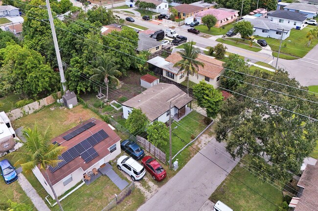 Building Photo - 1510 S 23rd Ave