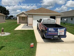 Building Photo - Ocala Palms - Welcome Home - In a age rest...