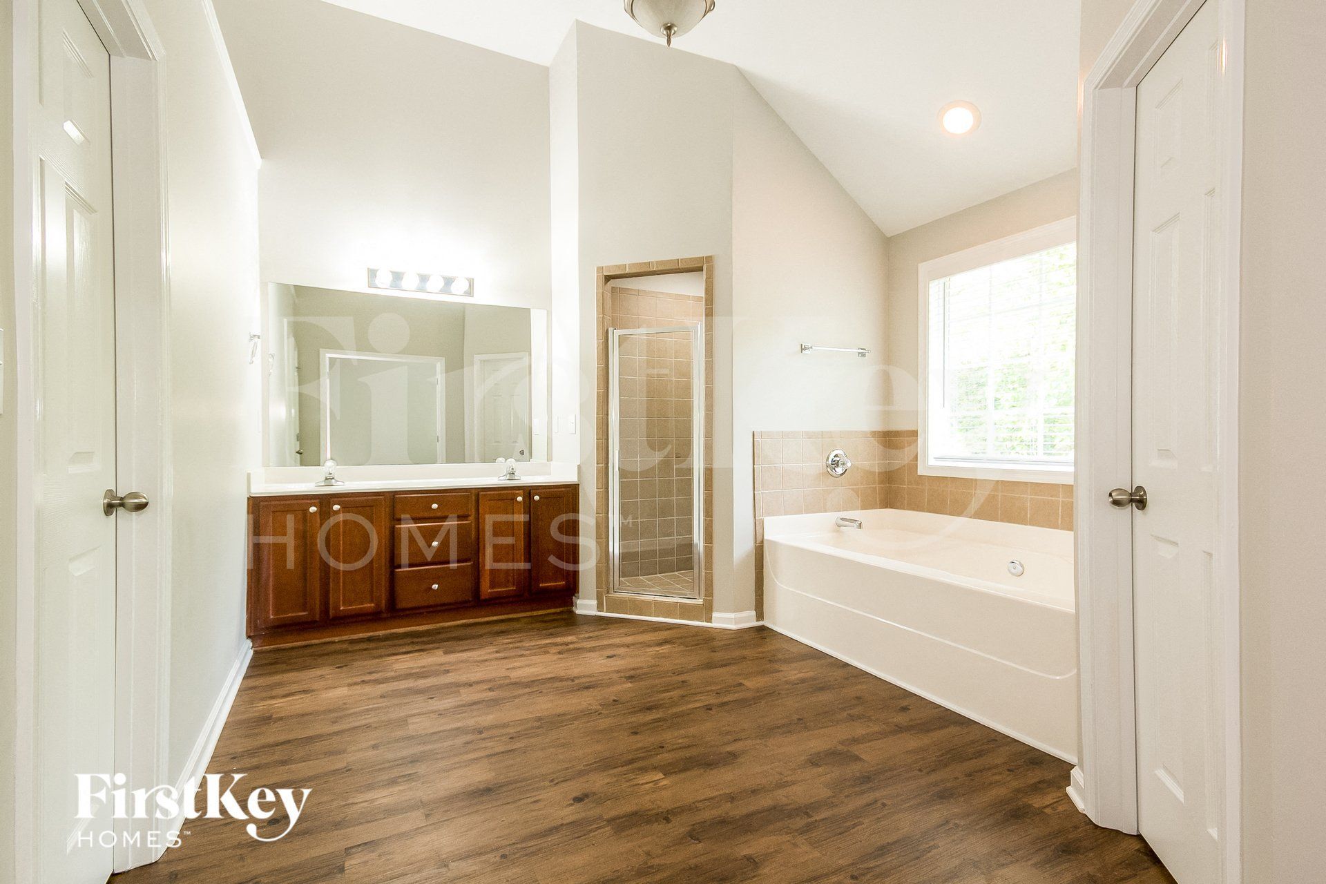 Building Photo - 5779 Chatham Cir NW