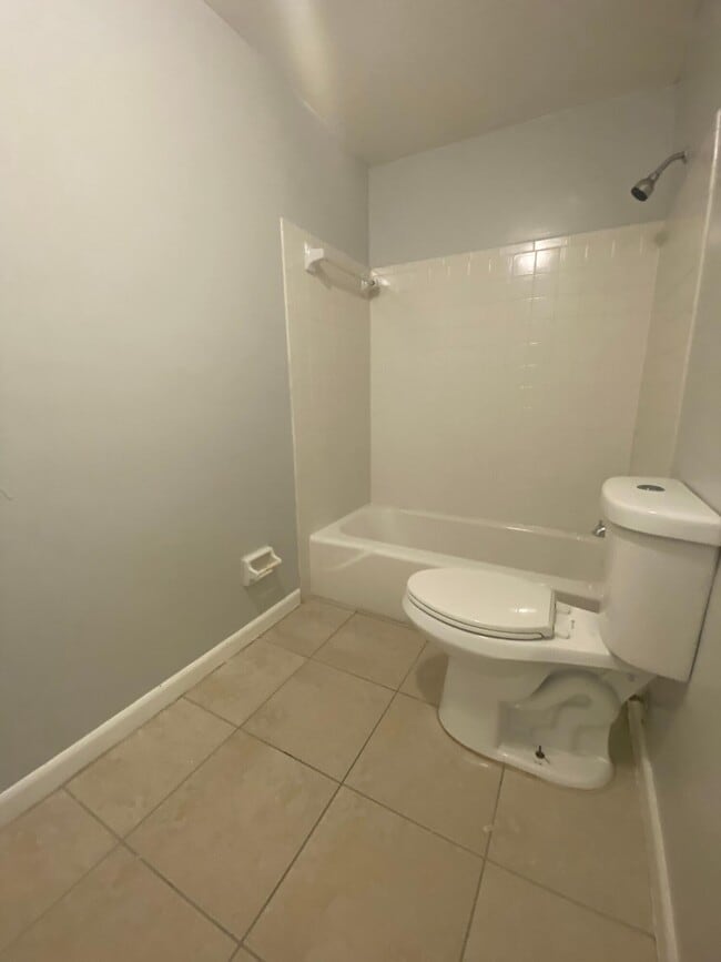 Building Photo - 3206 Louisiana Ave