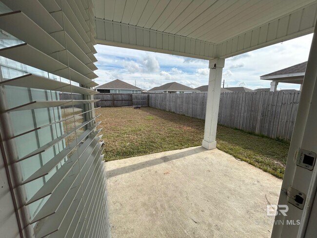 Building Photo - 20866 Petal Dr