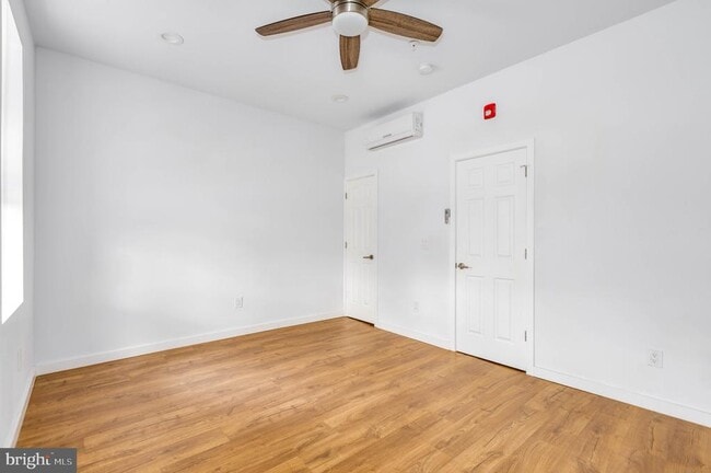 Building Photo - 2162 E York St