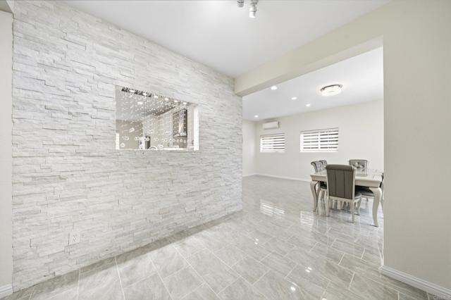 Building Photo - 1242 Via Contessa