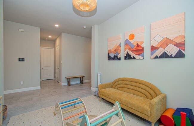 Building Photo - 10442 Eastern Bluestar Dr
