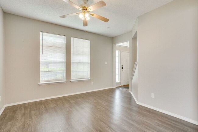 Building Photo - Great Large 4 Bedroom, 2.5 Bath Home Ready for New Tenants- Crowley ISD- 76123