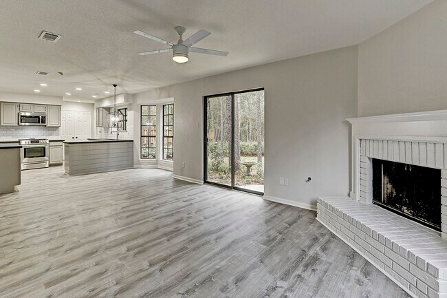 Building Photo - 2 Eagle Rock Pl