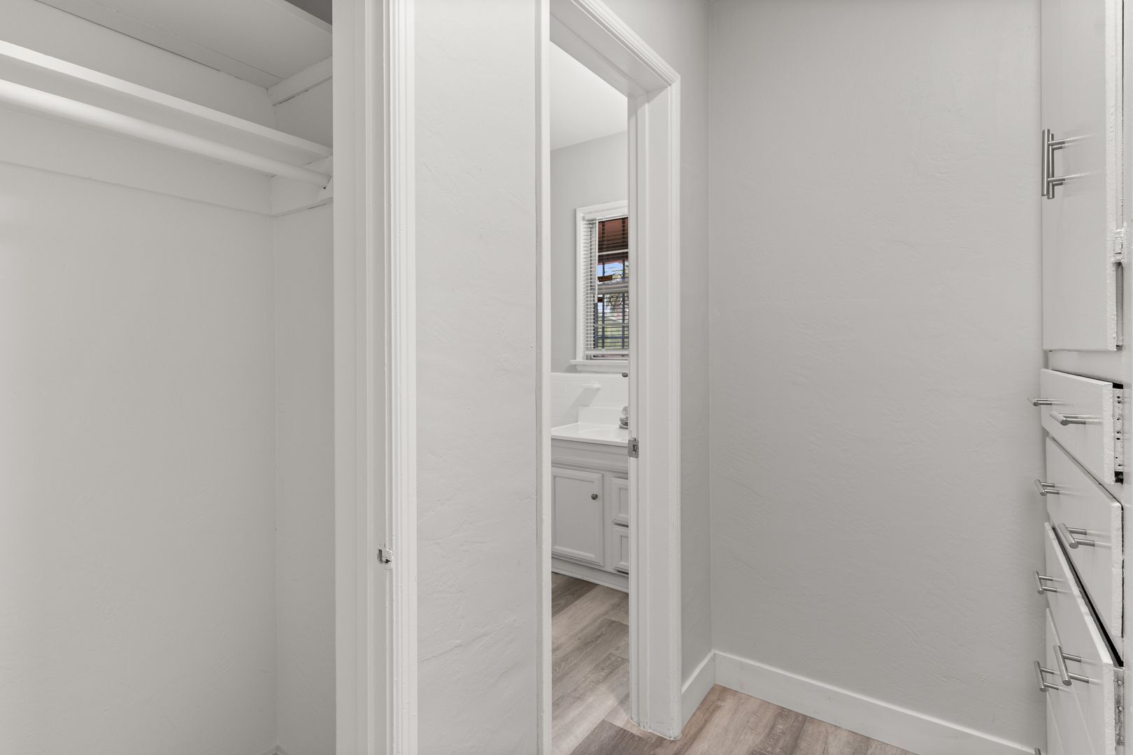 Building Photo - 801 St Louis Ave