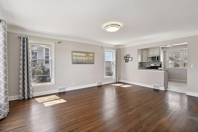 Building Photo - 5620 Humboldt Ave S