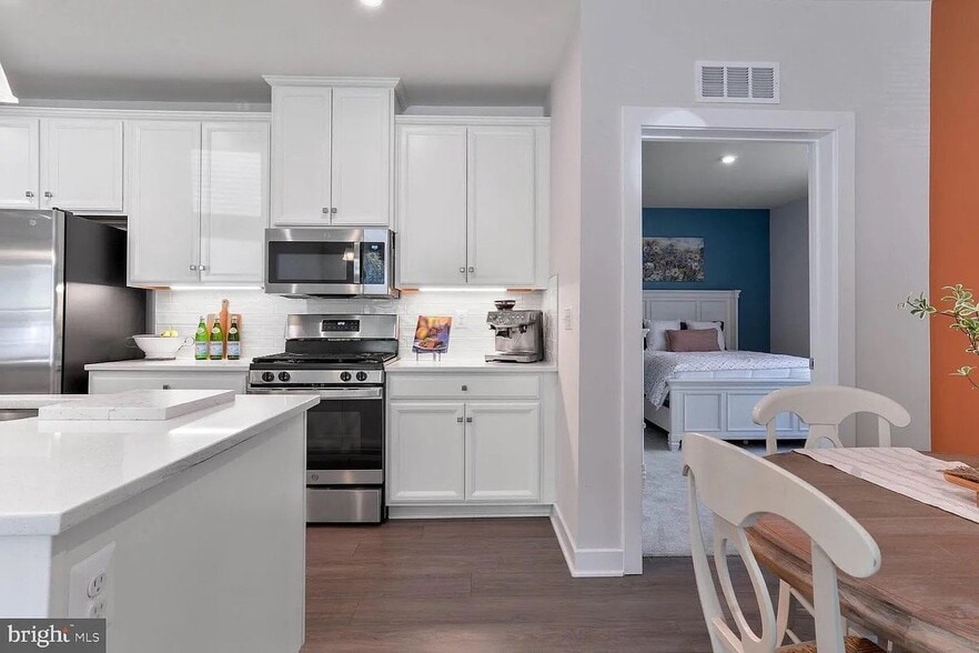 Building Photo - 104011 Resort Road