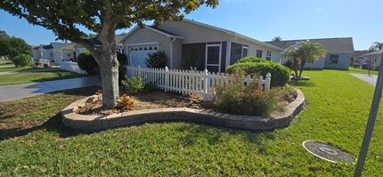 Building Photo - M650 Richland Rd (VCNW/M10)