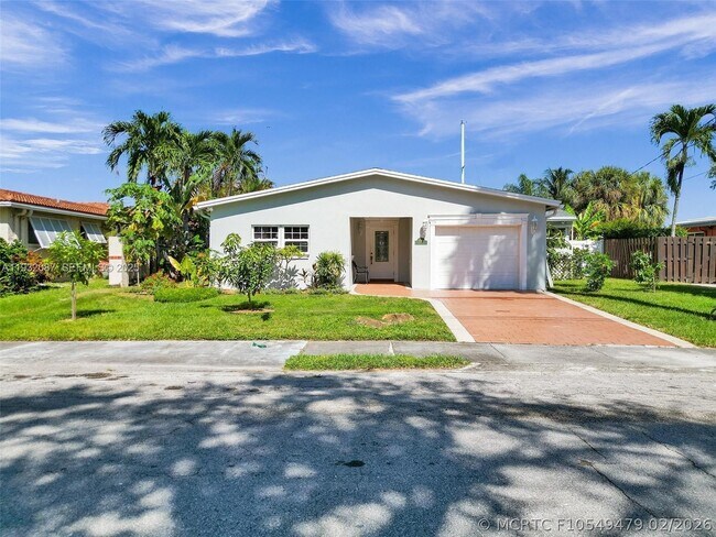 Building Photo - 1205 Guava Isle