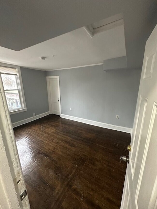 Building Photo - 6731 Haverford Ave