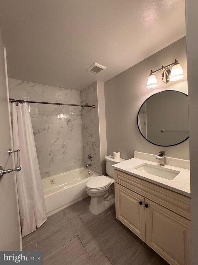 Building Photo - 815 Aspen Dr