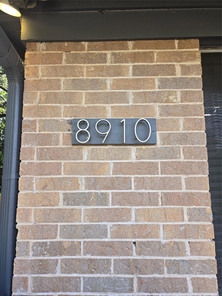 Building Photo - 8910 Little Walnut Pkwy