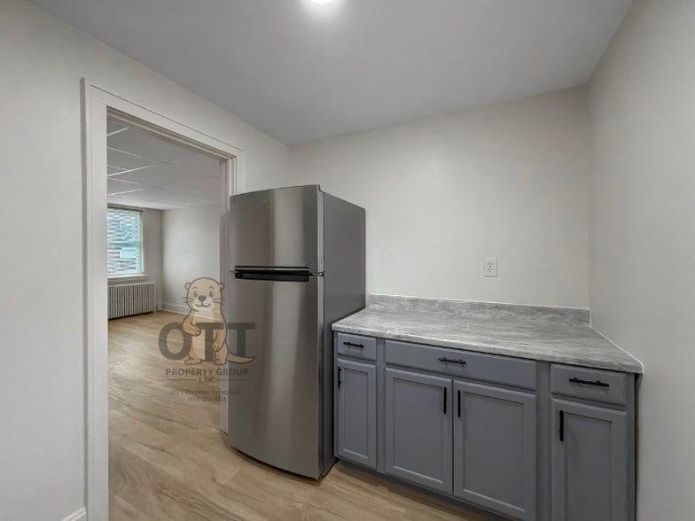 Building Photo - 1046-1064 Shoemaker St