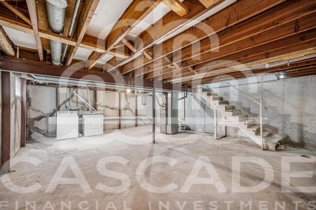 Building Photo - 108 N Chestnut St